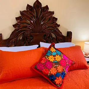  Bed & Breakfast Casa Tres Colibries Mexico