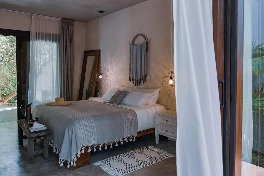 Lula Tulum, A Small Luxury Hotel